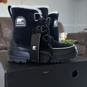 SOREL Waterproof Black Tivoli IV Boots
